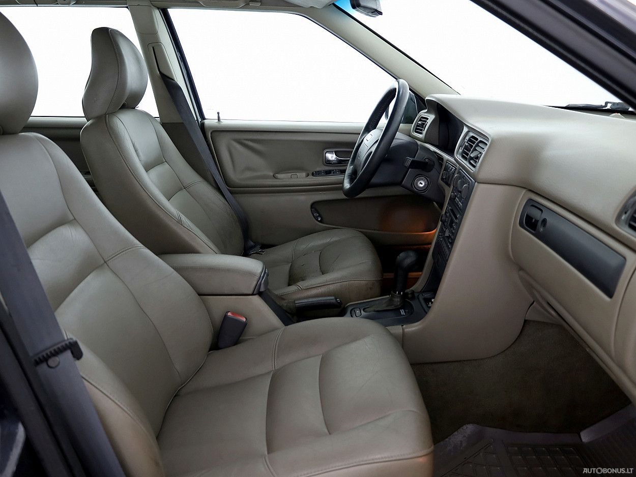 Volvo XC70 | 5