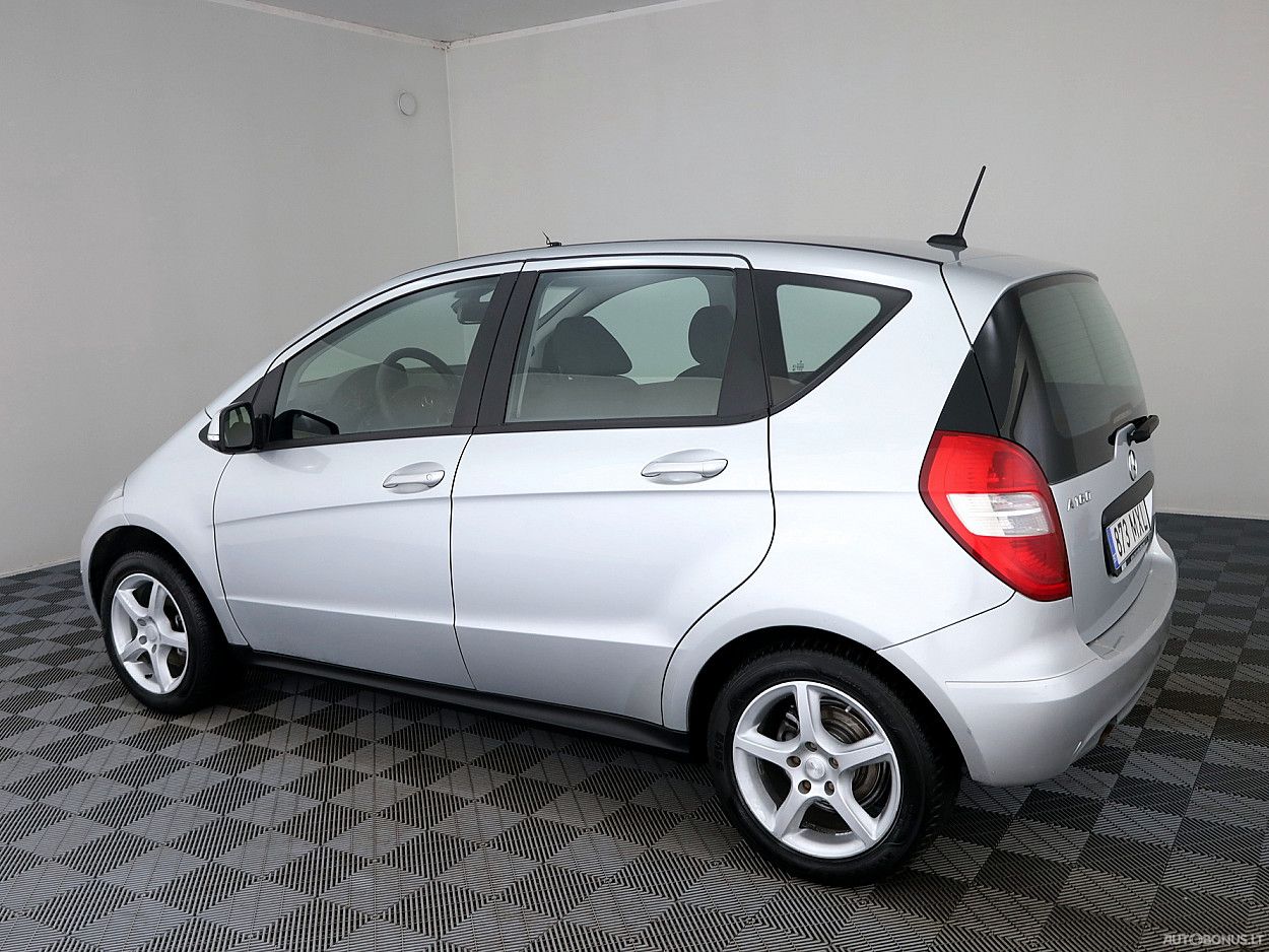 Mercedes-Benz A160 | 3