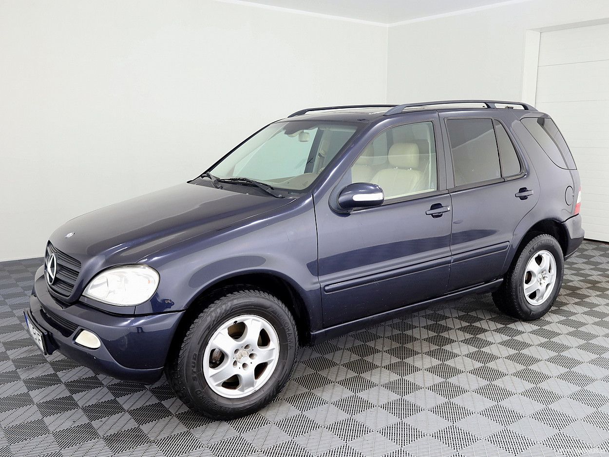 Mercedes-Benz ML270 | 1