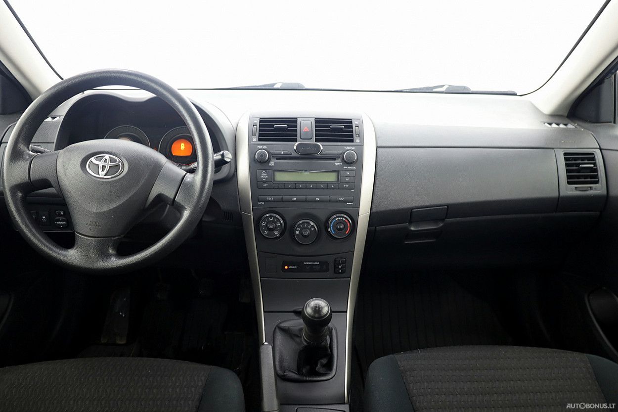 Toyota Corolla | 4