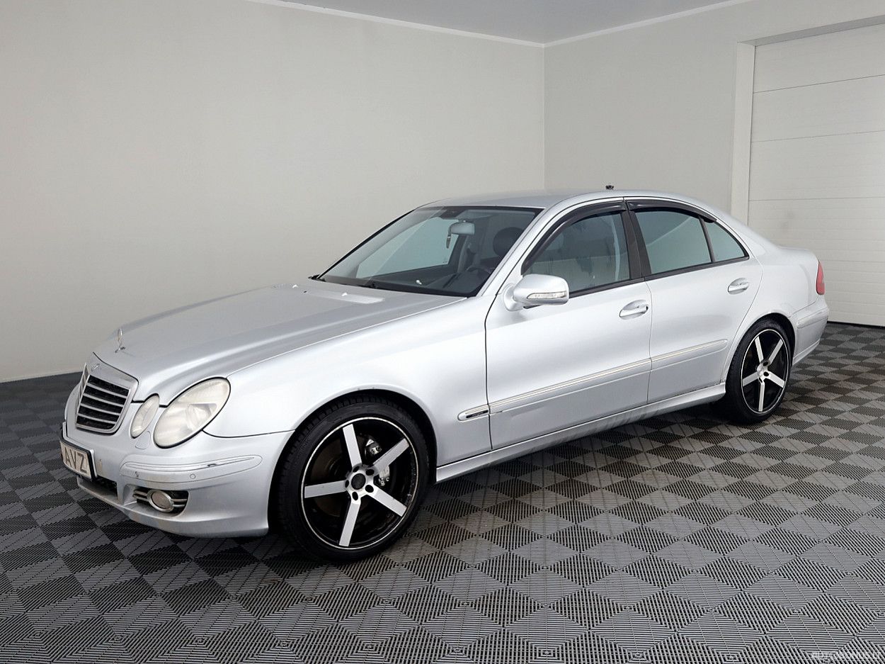 Mercedes-Benz E280 | 1