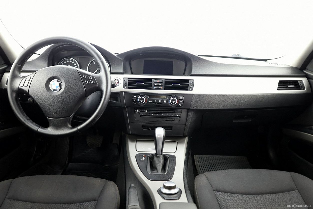 BMW 320 | 4