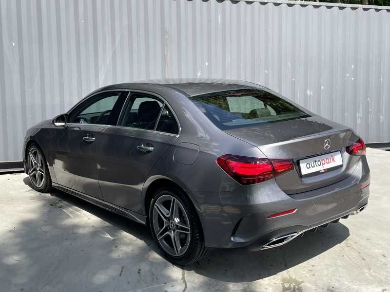 Mercedes-Benz A180 | 3