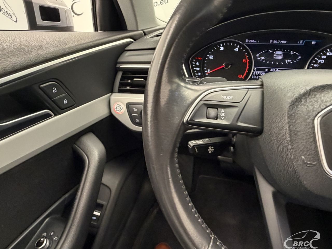 Audi A4 | 25