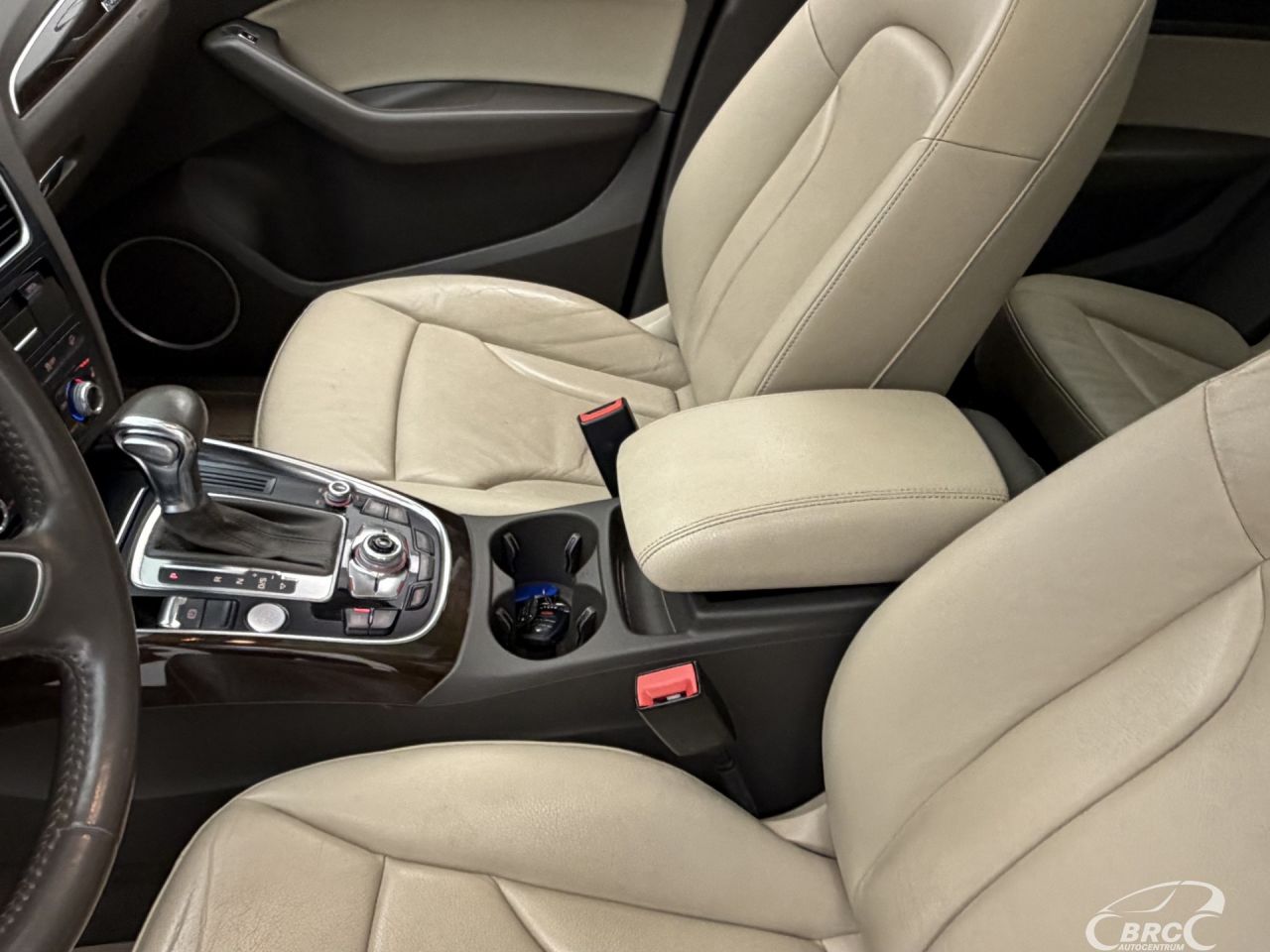 Audi Q5 | 24