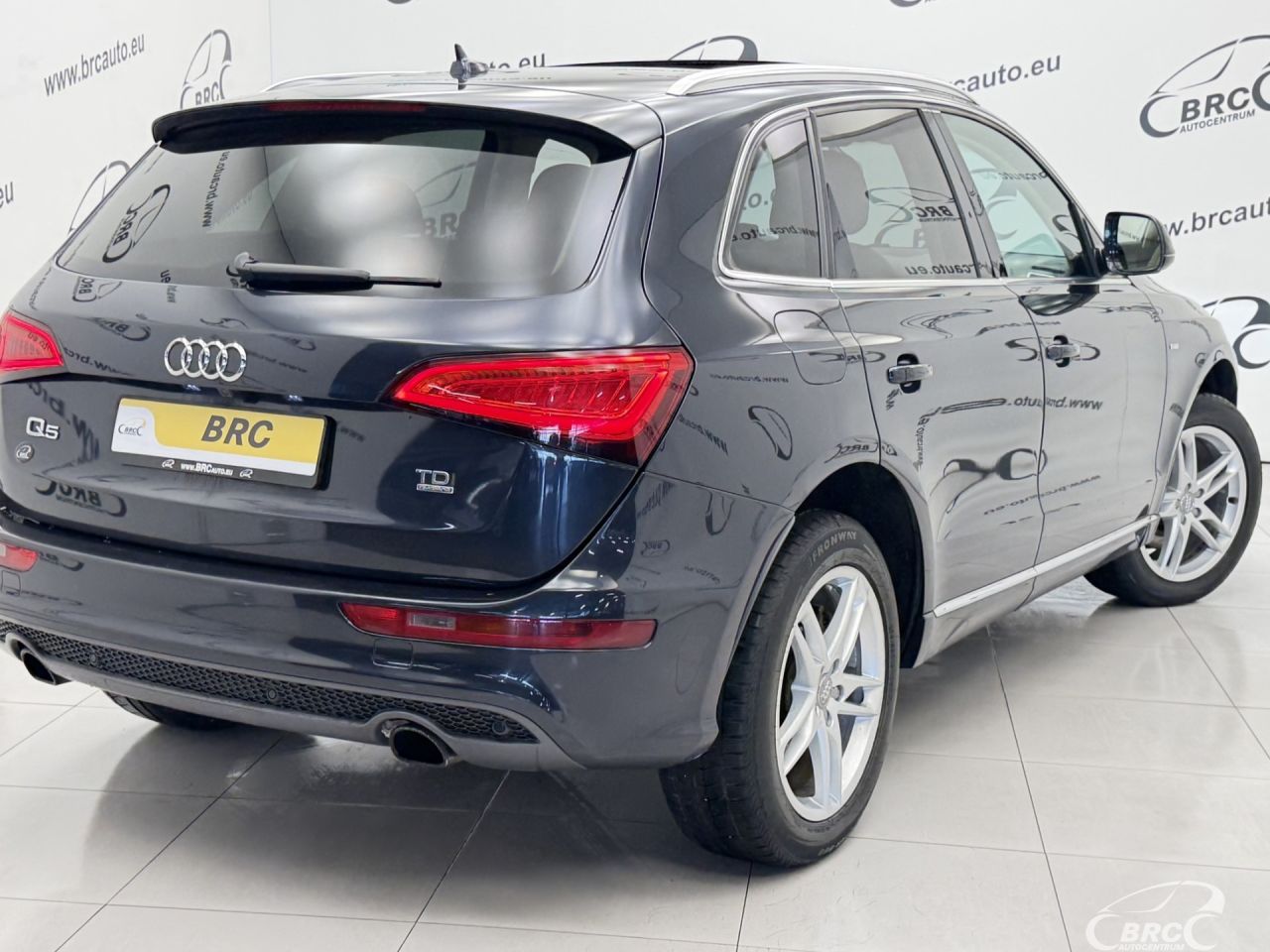 Audi Q5 | 48