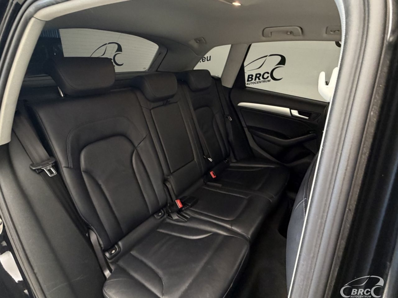 Audi Q5 | 10
