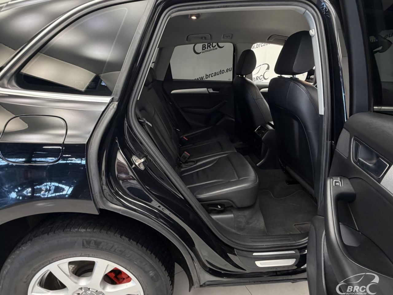 Audi Q5 | 8