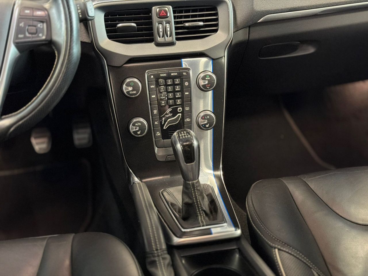 Volvo V40 | 16
