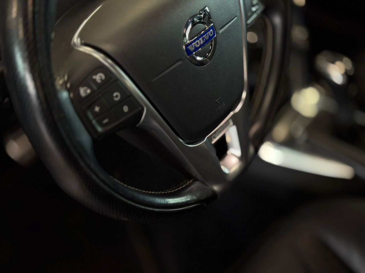 Volvo V40 | 13