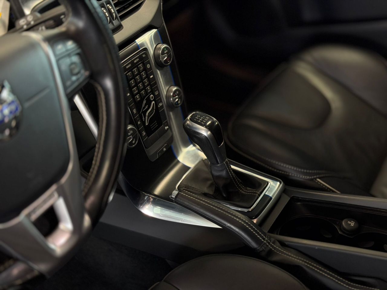 Volvo V40 | 12