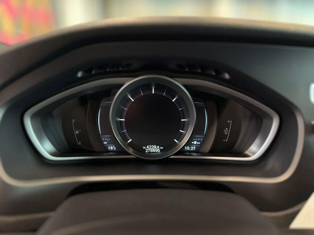 Volvo V40 | 15