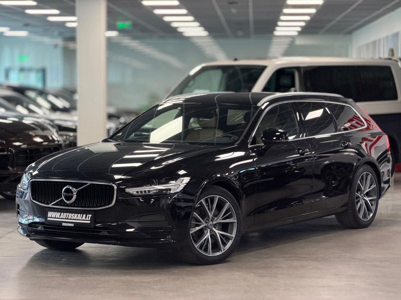 Volvo V90 | 11