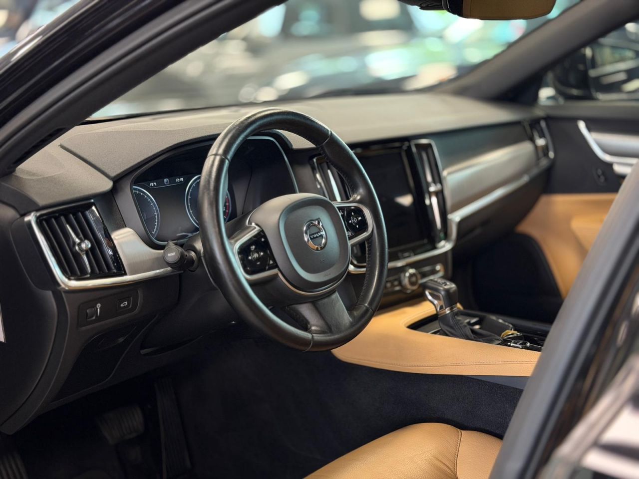 Volvo V90 | 26