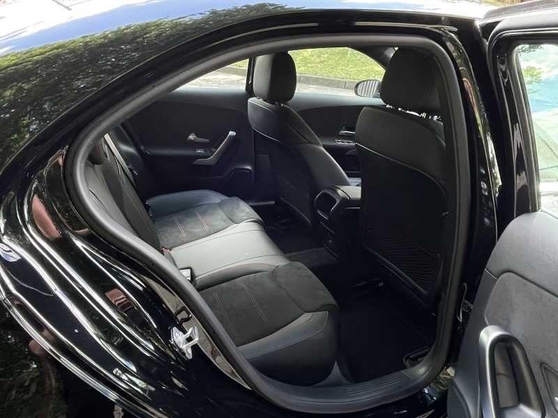 Mercedes-Benz A180 | 4