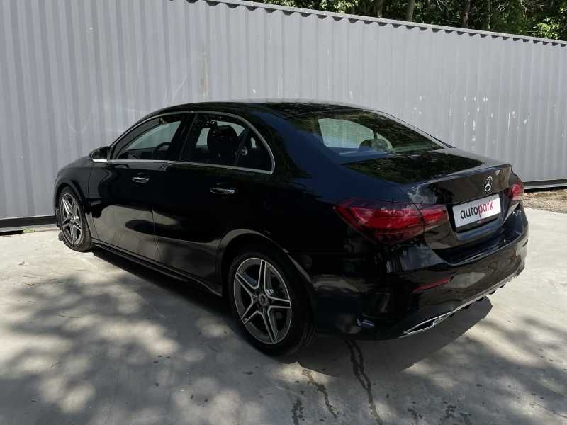 Mercedes-Benz A180 | 3