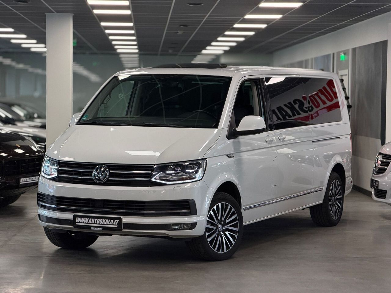 Volkswagen Multivan | 9
