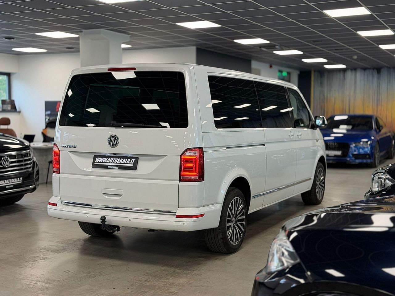 Volkswagen Multivan | 27