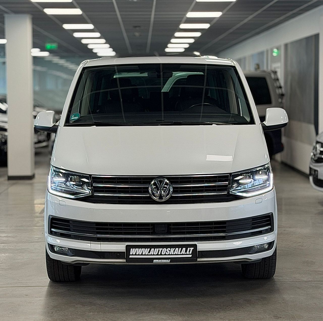 Volkswagen Multivan | 1