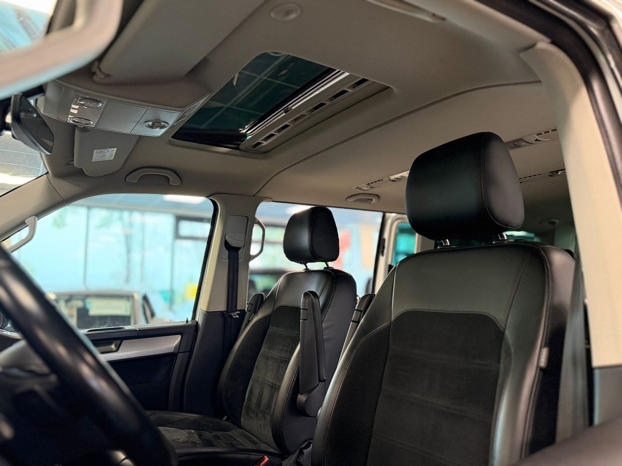Volkswagen Multivan | 21