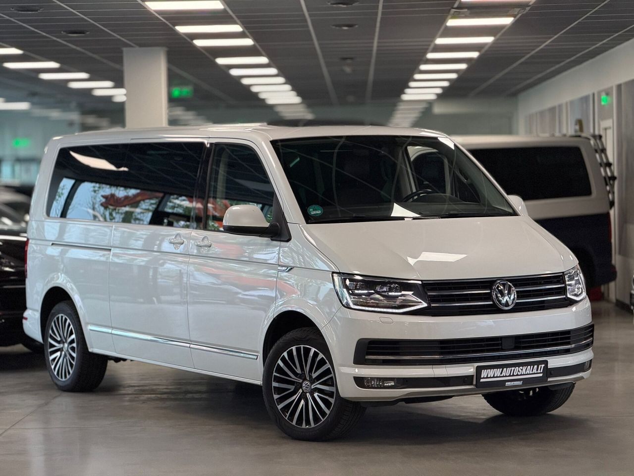 Volkswagen Multivan | 6
