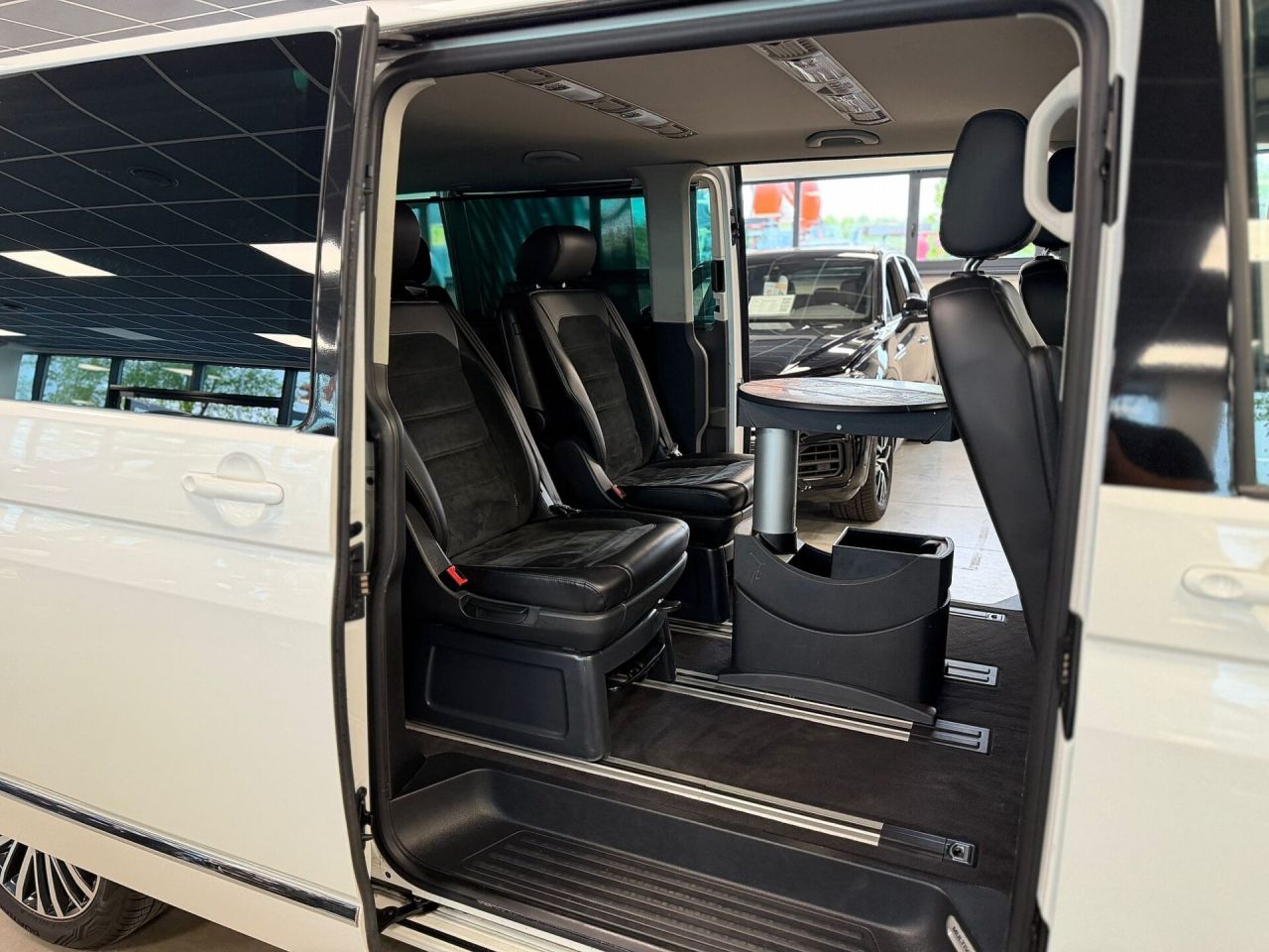 Volkswagen Multivan | 13