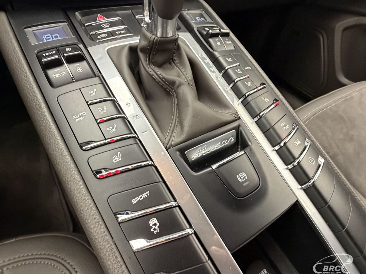 Porsche Macan | 23