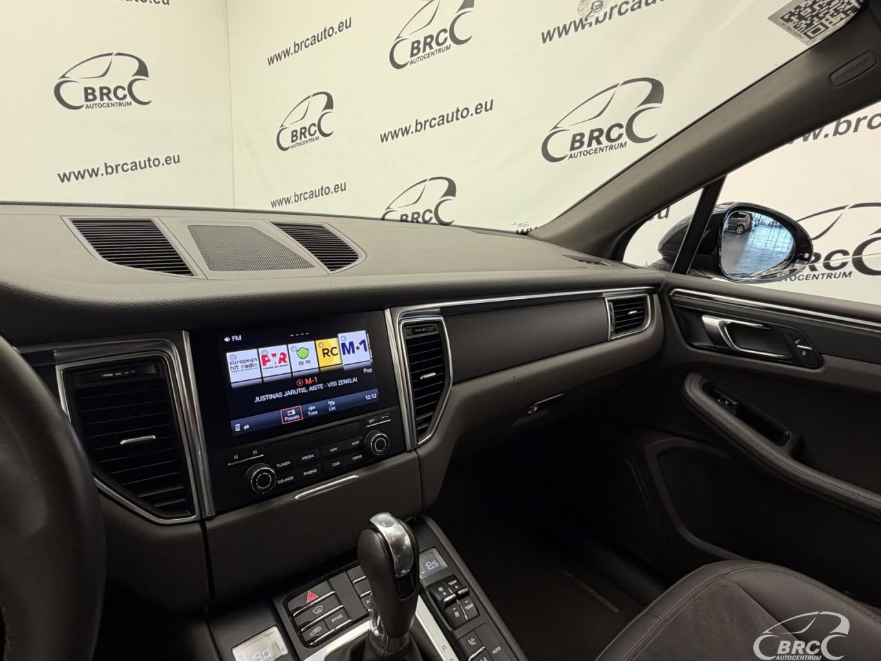 Porsche Macan | 24