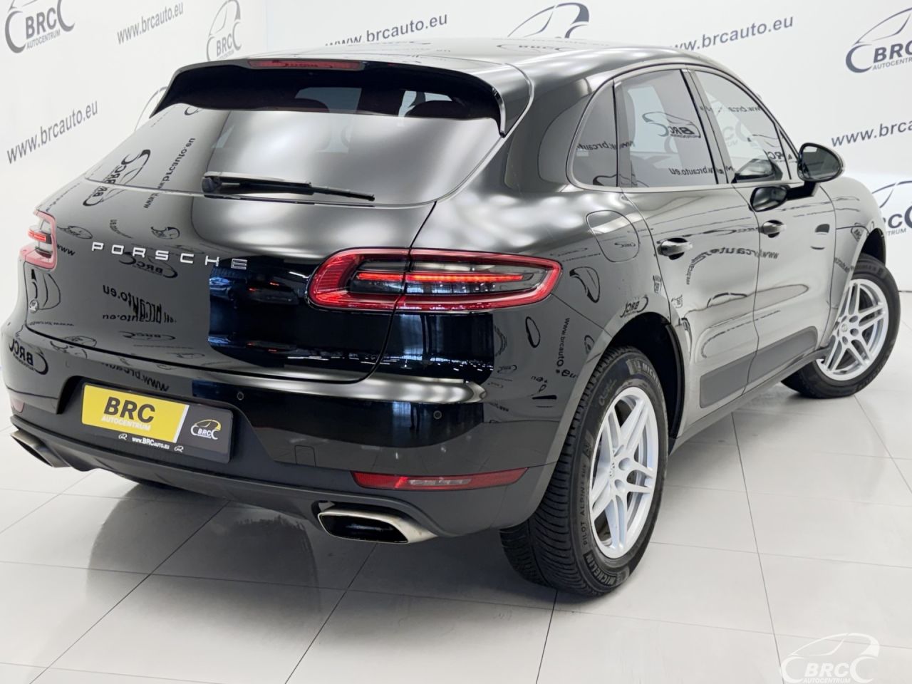 Porsche Macan | 44