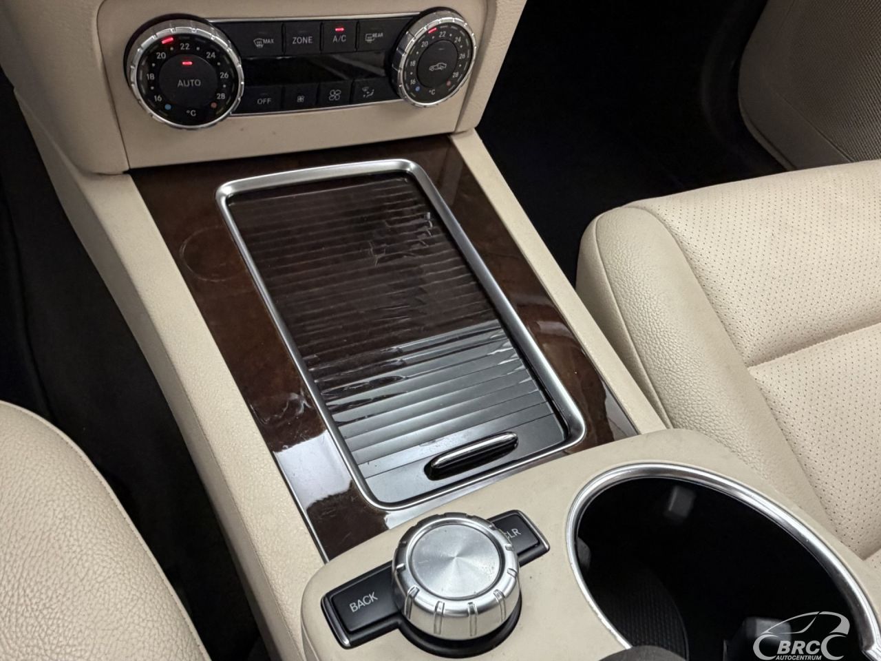 Mercedes-Benz GLK250 | 21