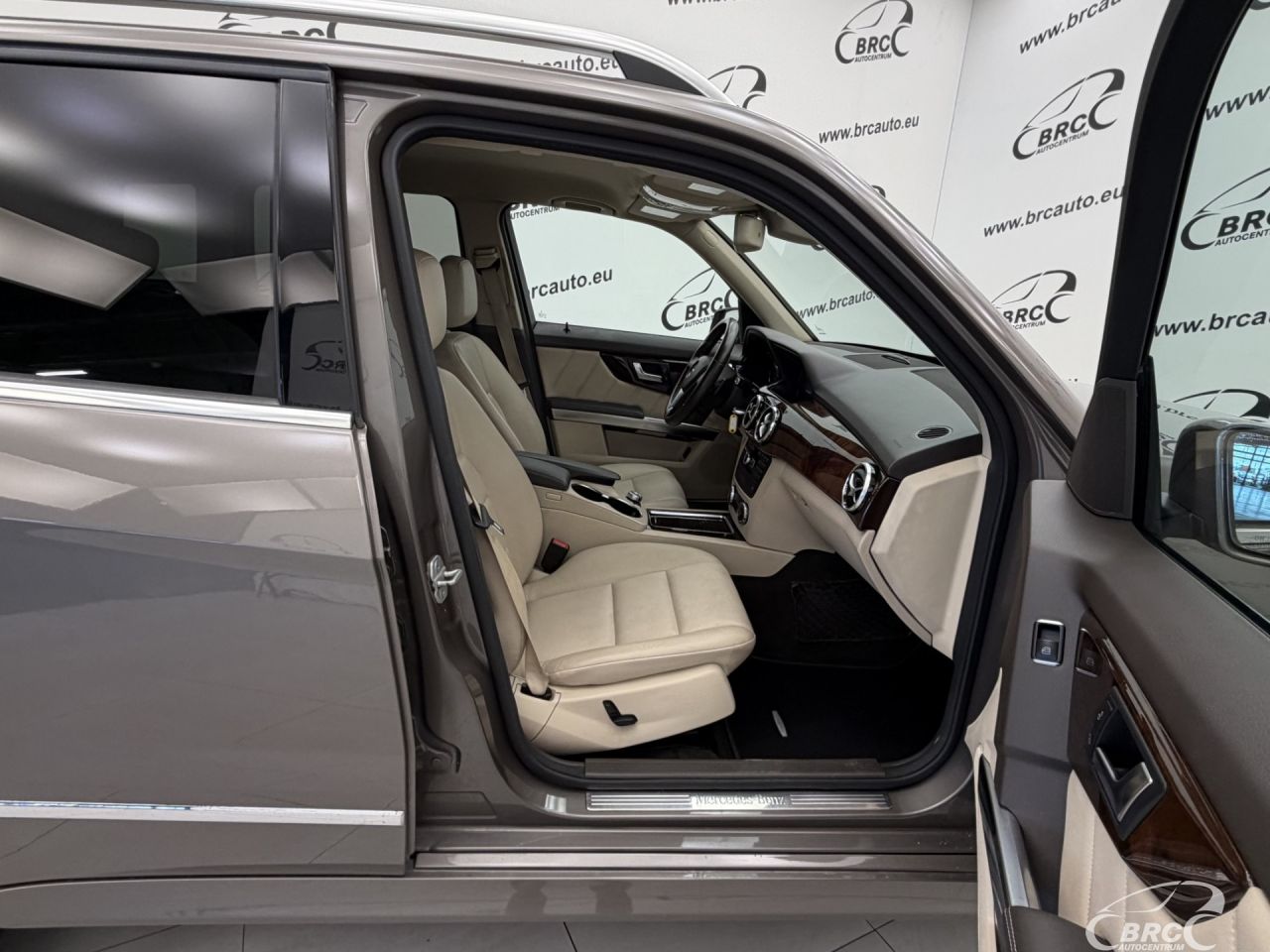 Mercedes-Benz GLK250 | 3
