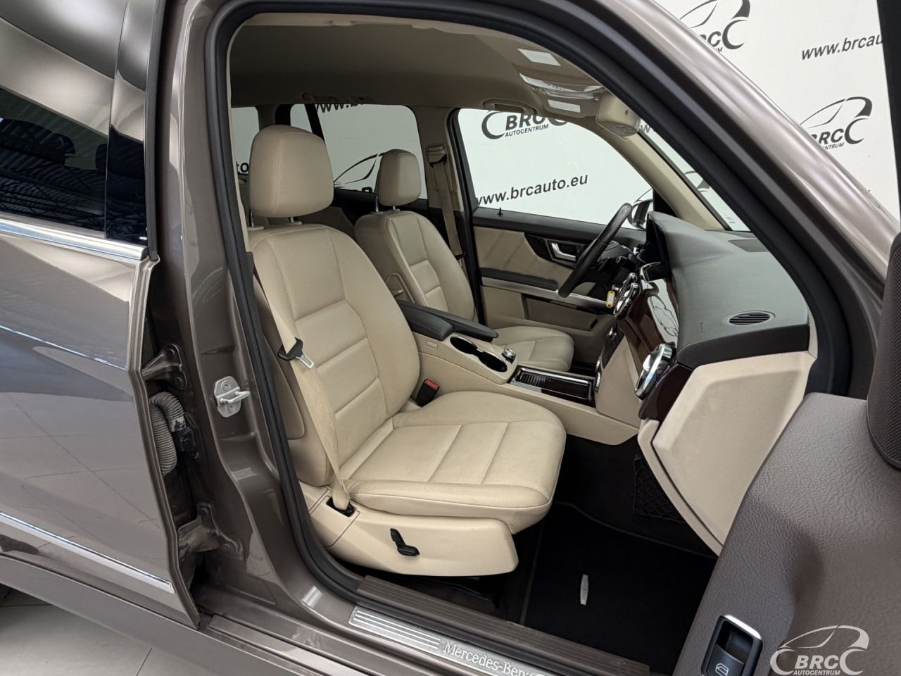 Mercedes-Benz GLK250 | 6
