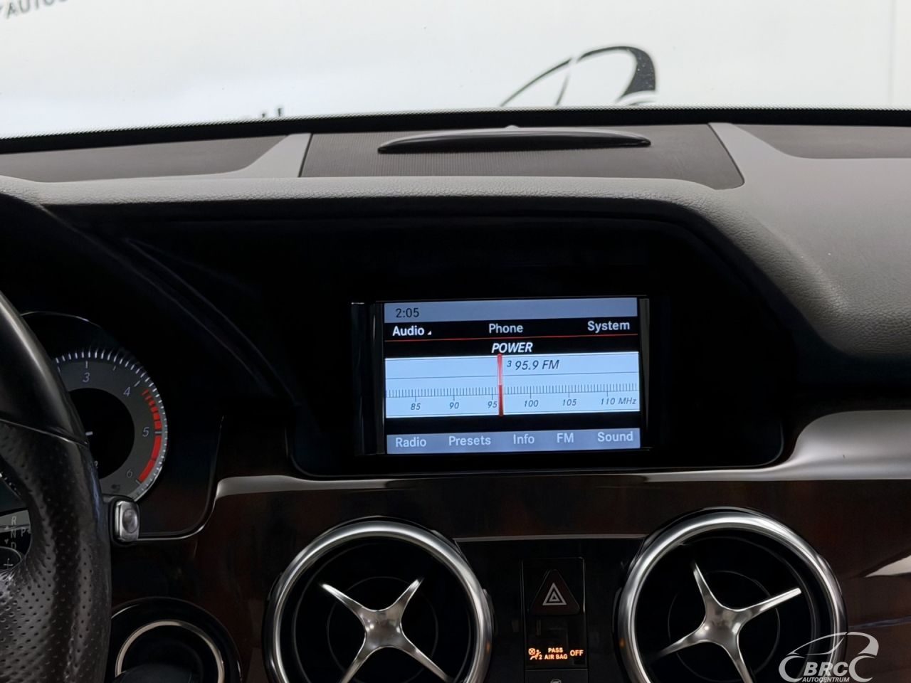 Mercedes-Benz GLK250 | 14