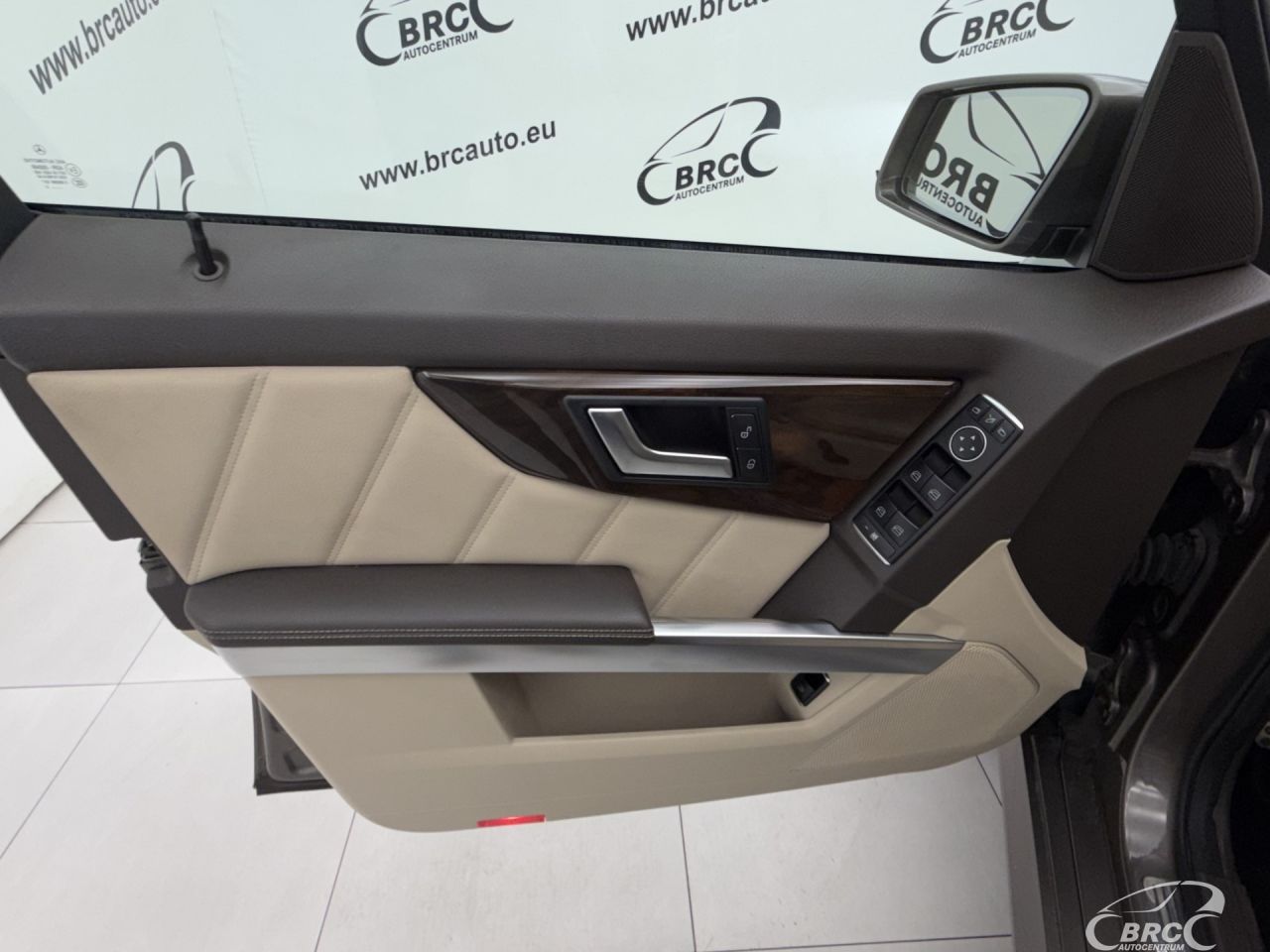 Mercedes-Benz GLK250 | 18