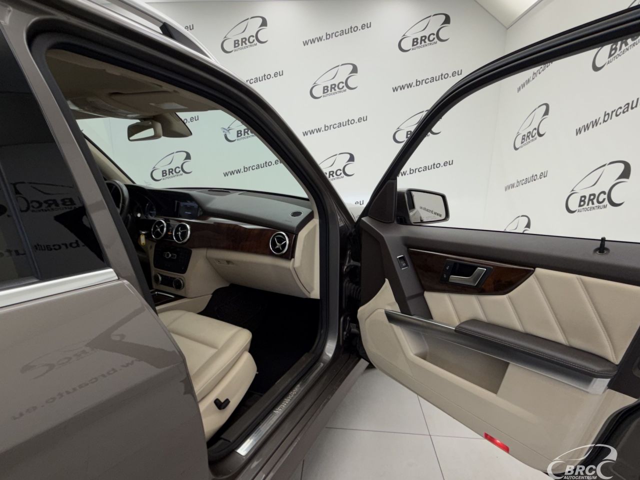 Mercedes-Benz GLK250 | 7