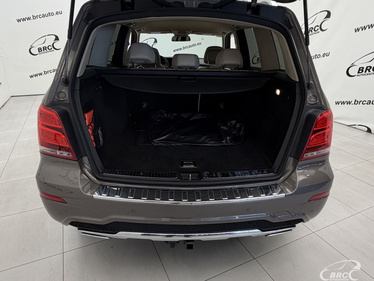 Mercedes-Benz GLK250 | 36