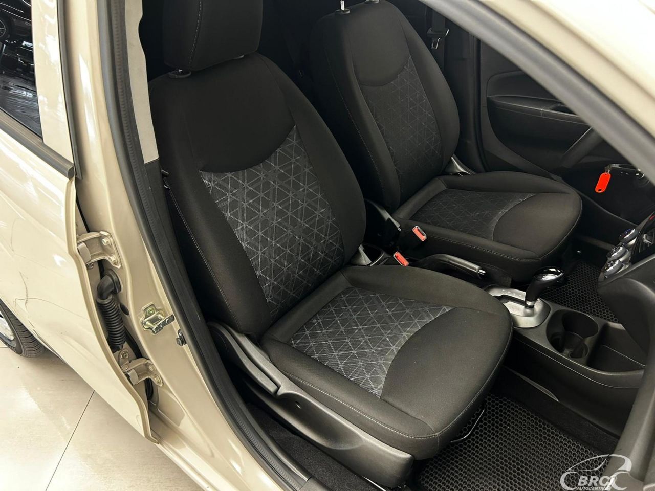 Chevrolet Spark | 5
