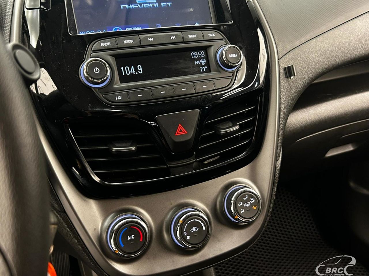 Chevrolet Spark | 14