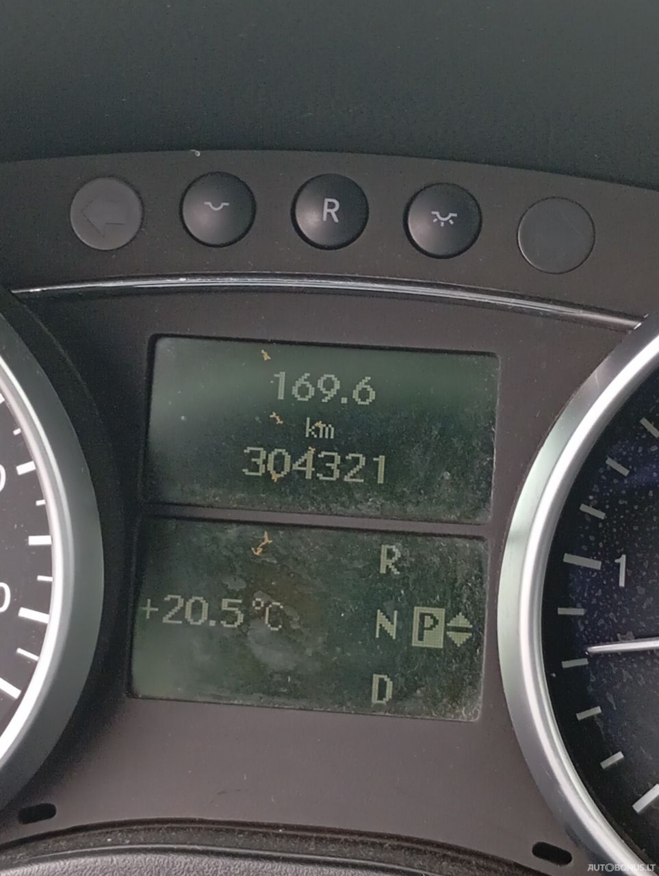 Mercedes-Benz GL320 | 10
