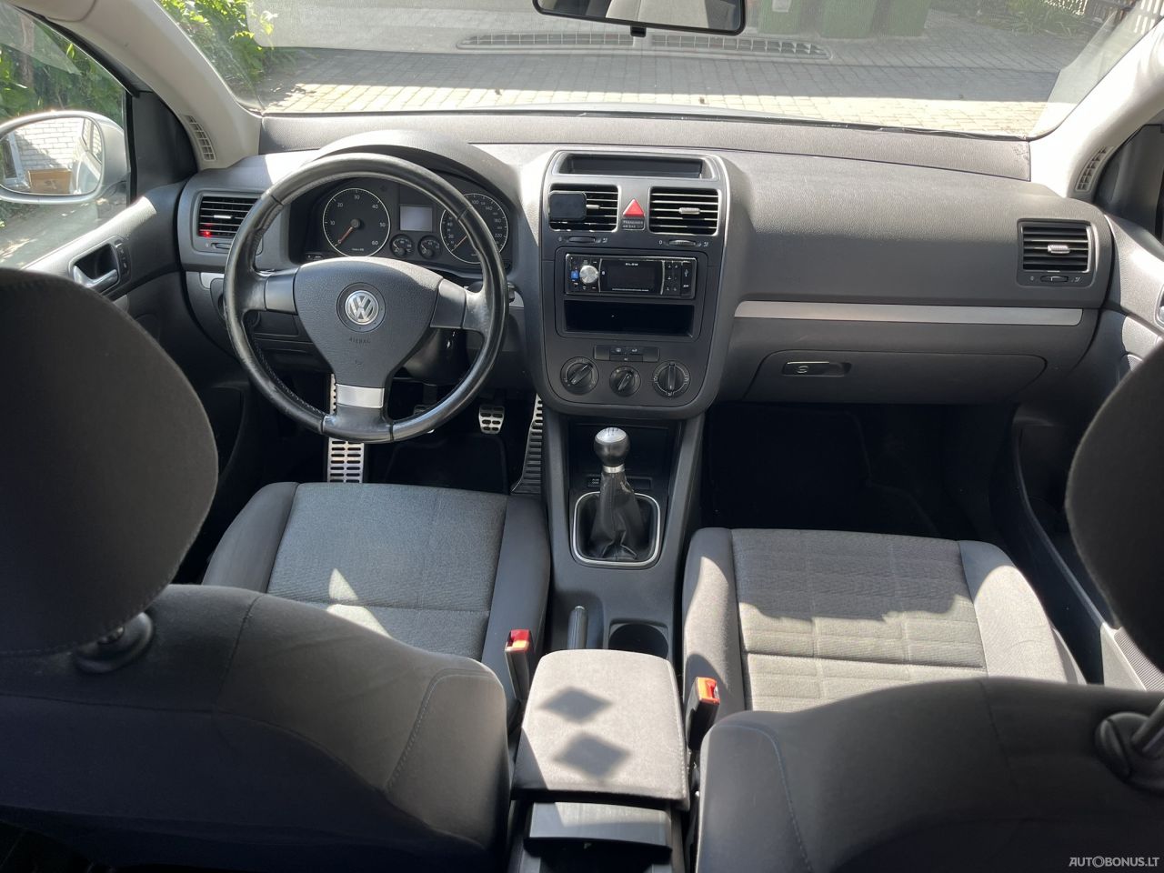 Volkswagen Golf | 9