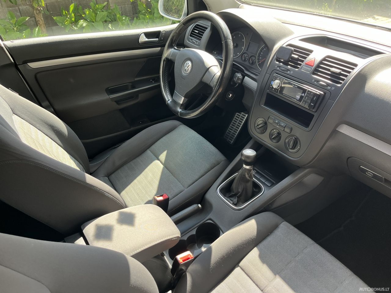 Volkswagen Golf | 10