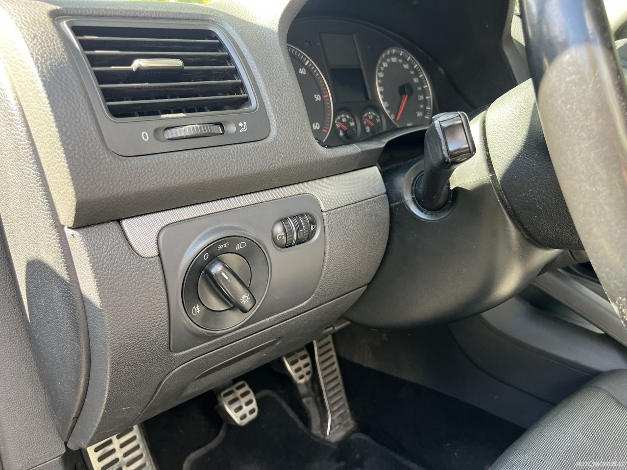 Volkswagen Golf | 11