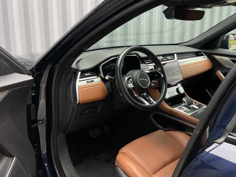 Jaguar F-Pace | 9