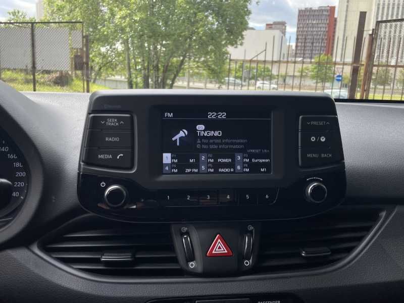Hyundai i30 | 12