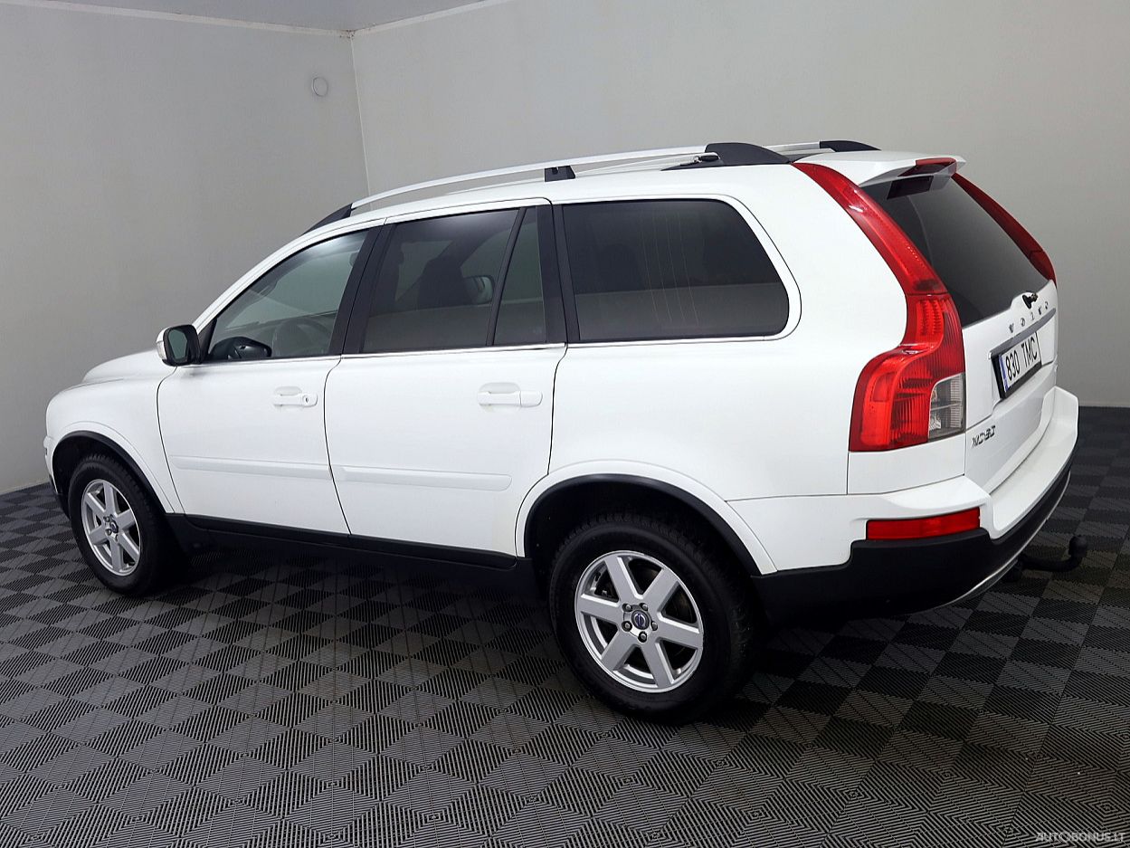 Volvo XC90 | 3