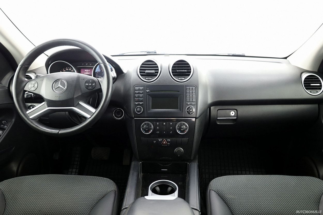 Mercedes-Benz ML300 | 4