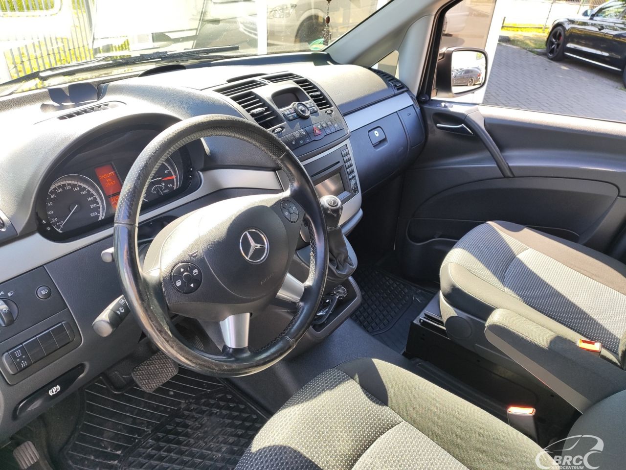 Mercedes-Benz Vito | 15