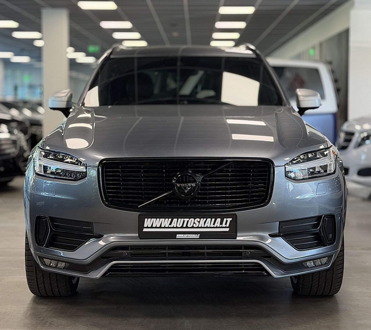 Volvo XC90 | 3