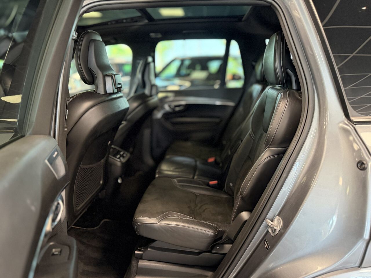 Volvo XC90 | 8