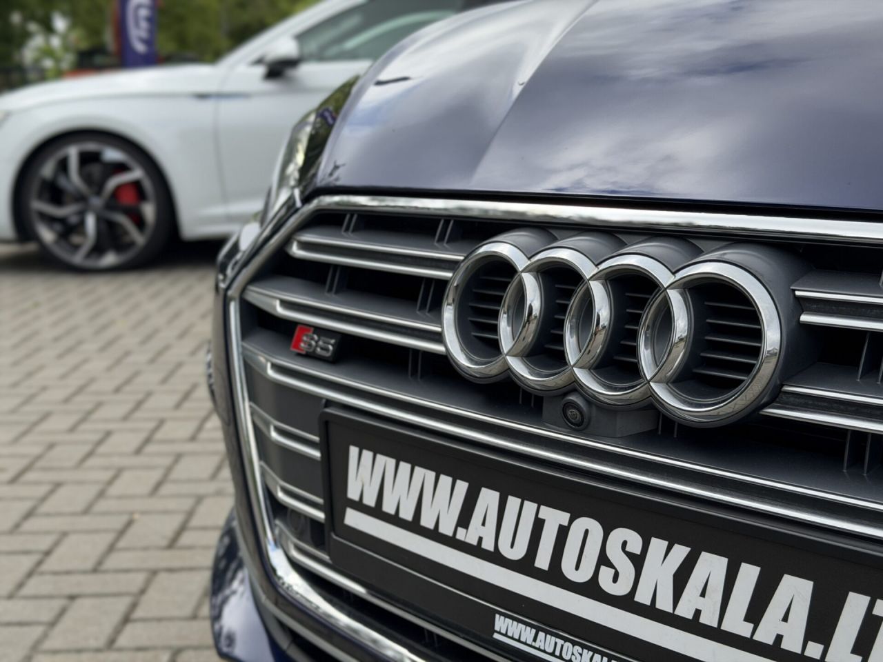 Audi S5 | 4